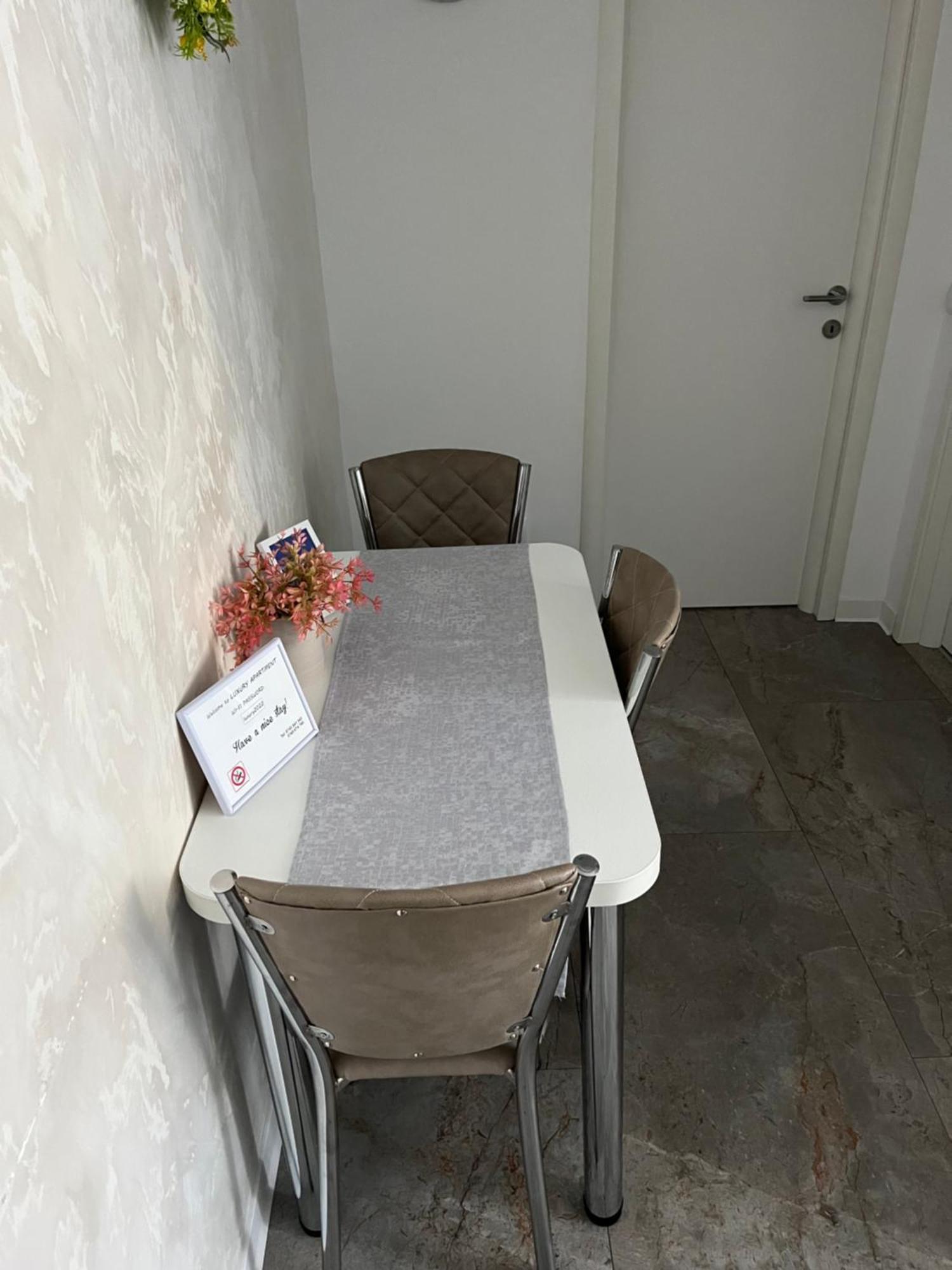 Luxury Apartment Sibiu Luaran gambar